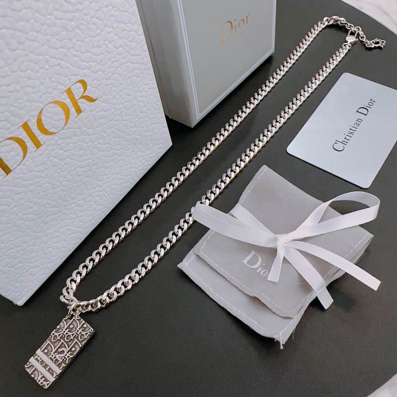 Dior Necklace 04lyr166